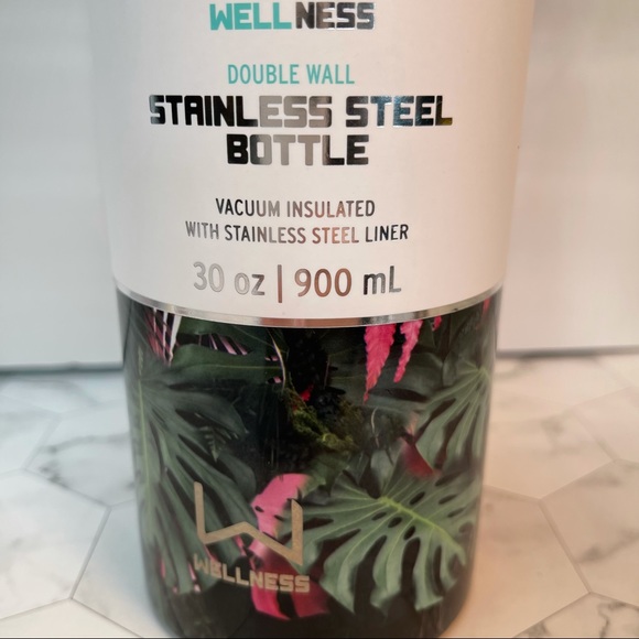 NWT Wellness Stainless Water Bottle Monstera Tropical Palm Leaf Print 30 oz - Picture 2 of 9